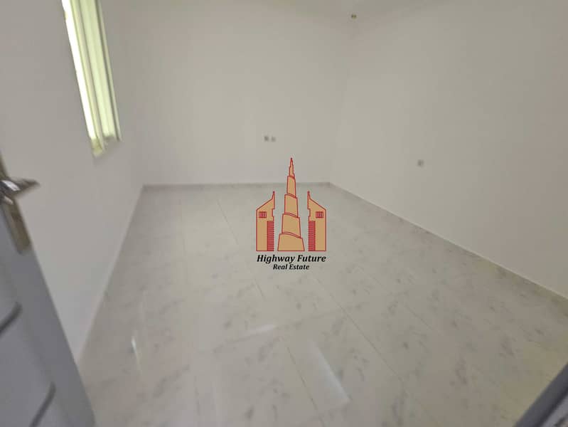 27 66632. jpg