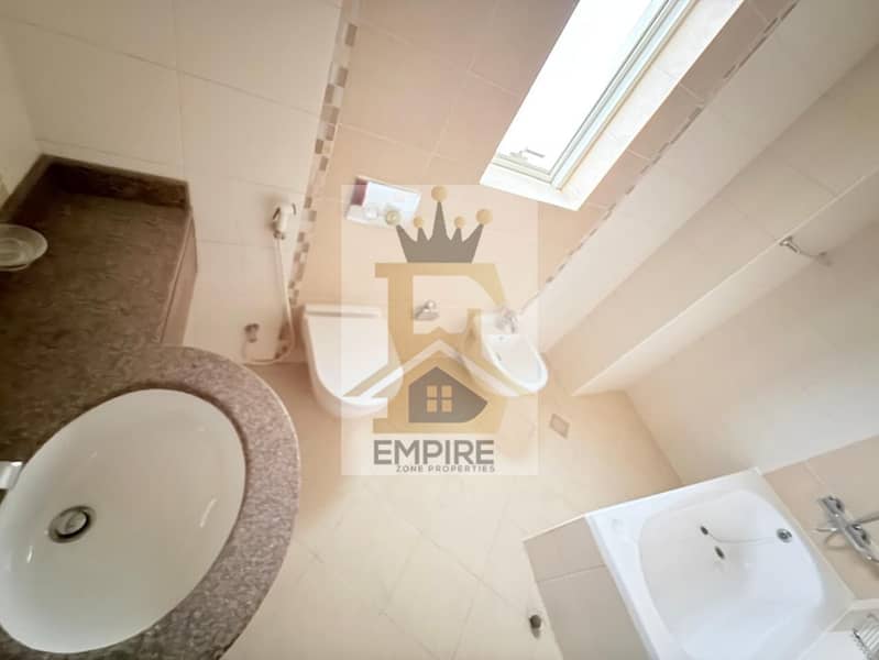 18 c57cf164-ebe5-4b66-98b5-f056cddd37d0. jpg