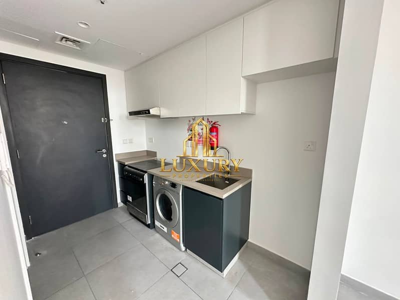 3 Modern Live Stylish Studio Live in Aljada.