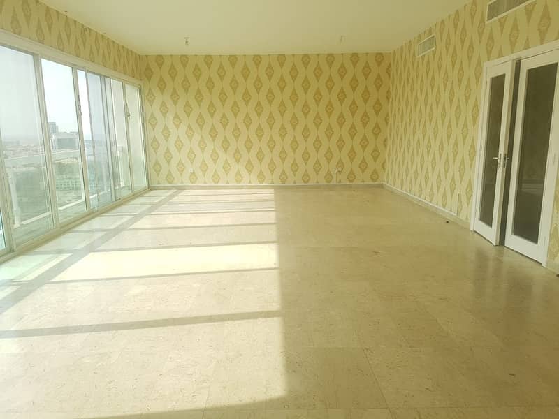 شقة في شارع الخالدية الخالدية 4 غرف 105000 درهم - 4511211 شقة في شارع الخالدية الخالدية 4 غرف 105000 درهم - 4511211