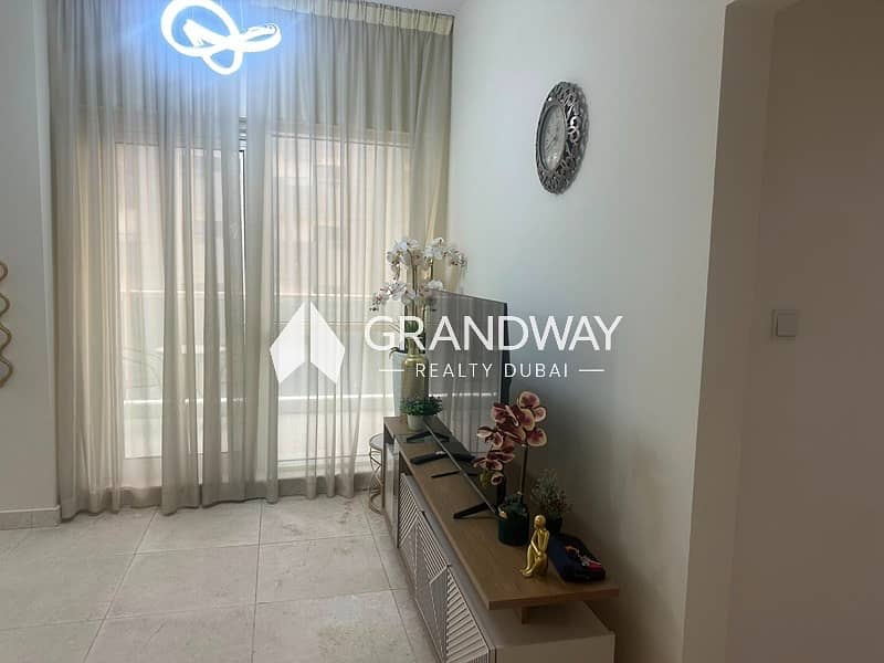 14 Bright 1BR | Great Amenities | Contemporary Living — photo 14
