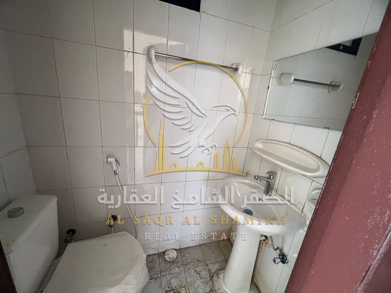 15 abc4b130-0ffc-439d-9aea-fadd0a0a25dd. jpg