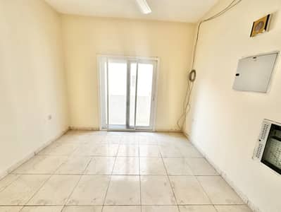 1 habitación Apartamento para en Alquiler en Muwaileh, Sharjah - IMG_1251. jpeg 1 habitación Apartamento para en Alquiler en Muwaileh, Sharjah - IMG_1251. jpeg