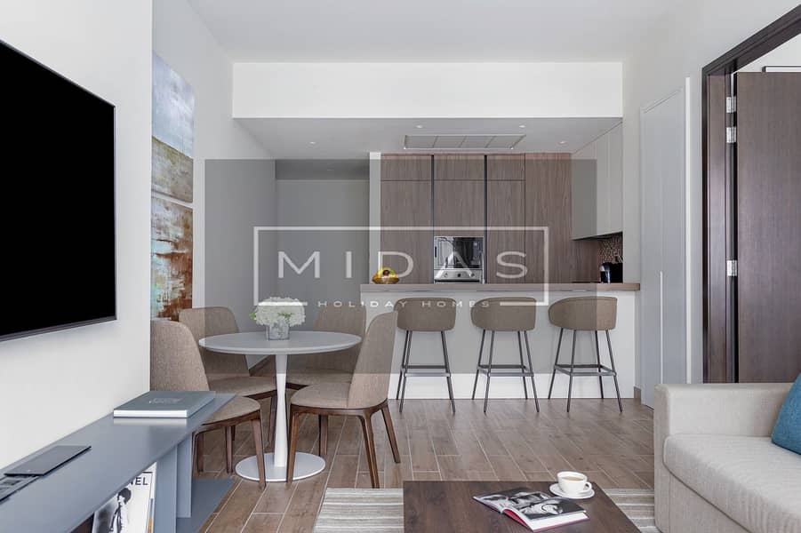 2 Deluxe One-bedroom - living area. jpg
