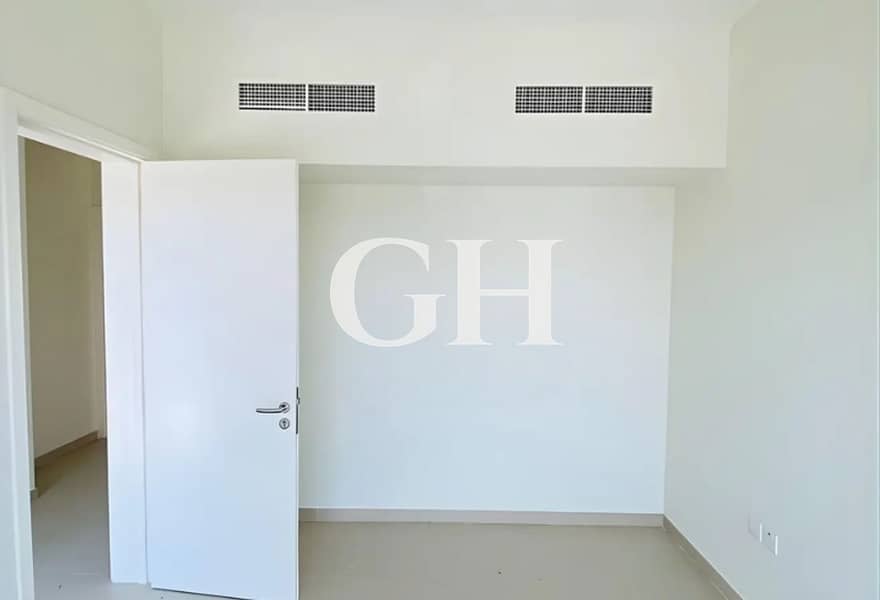 11 p11-Photoroom (1). png