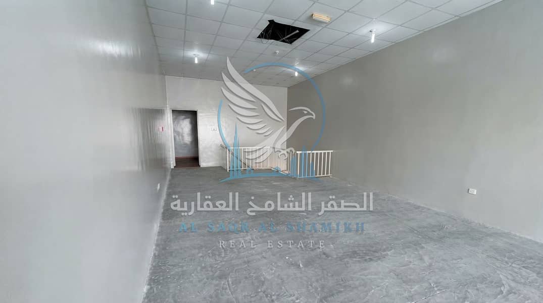 3 باركينج أمام المحل Parking Space in Front of Shop. jpeg