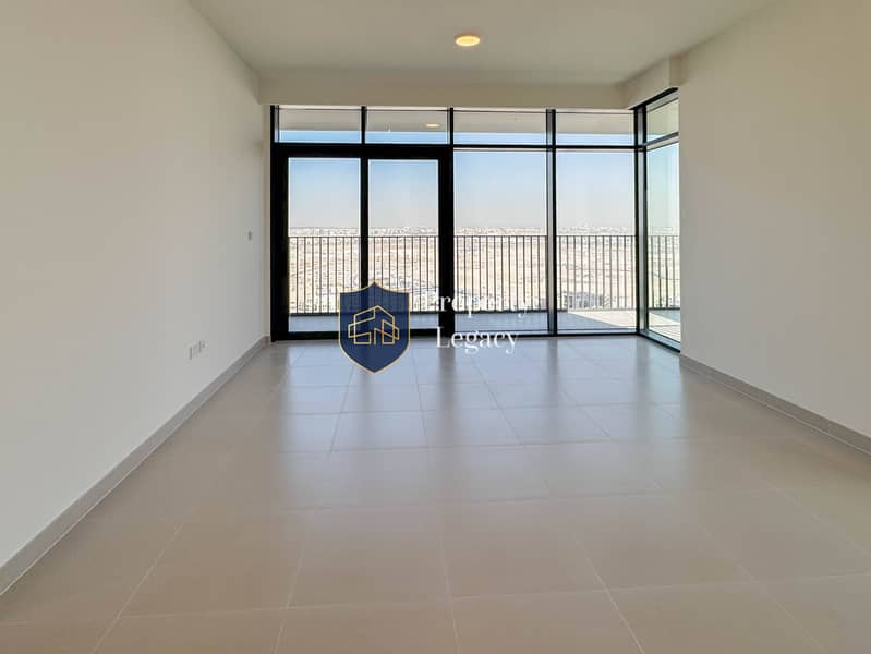Branded Waterfront | Spacious Layout | Creek Views Branded Waterfront | Spacious Layout | Creek Views