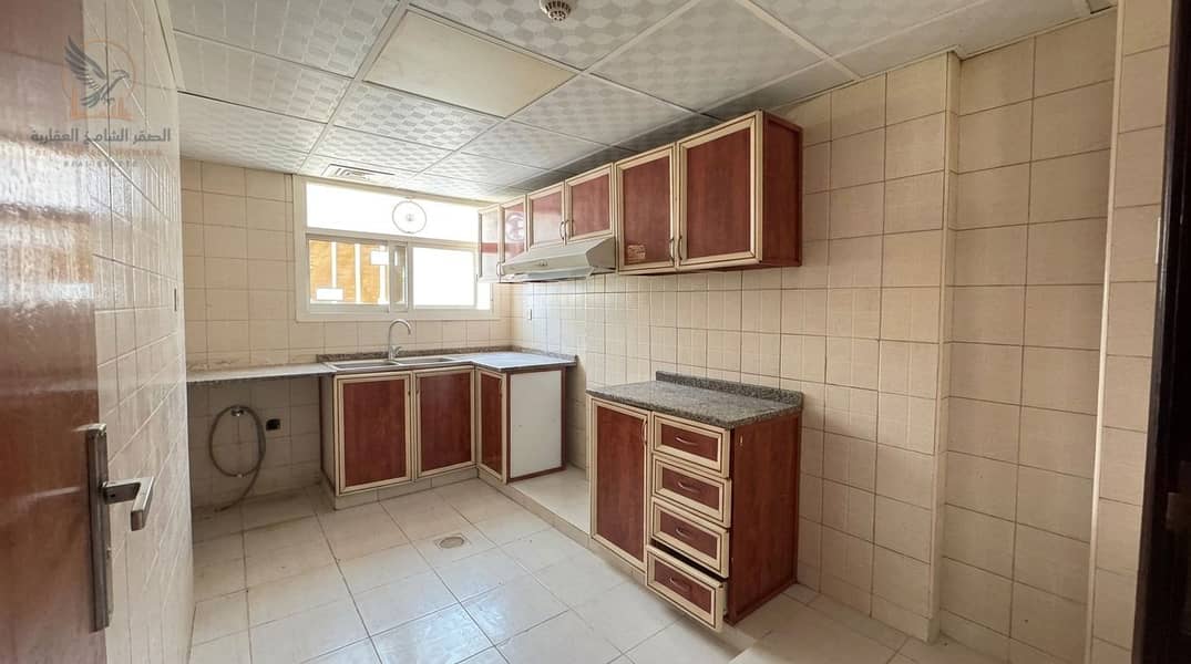 13 8فرصة مميزة للإيجار في عجمان غرفتين وصالة النعيمية 2 شارع خليفة قرب جسر غلفا حمامين بلكونة. jpeg