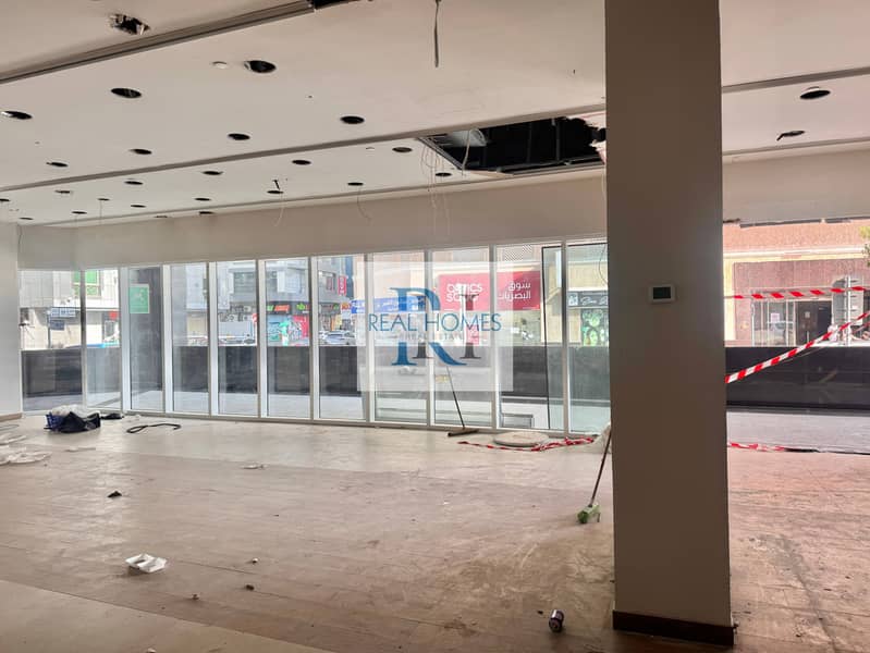 PRIME LOCATION | CORNER RETAIL | ROAD FACING PRIME LOCATION | CORNER RETAIL | ROAD FACING