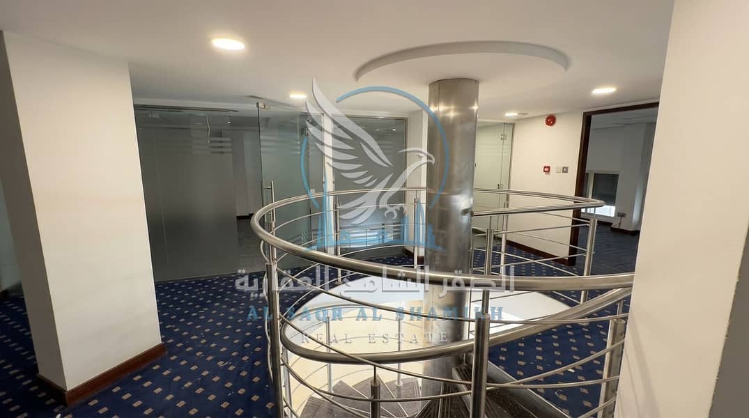 9 Reception Area. jpeg