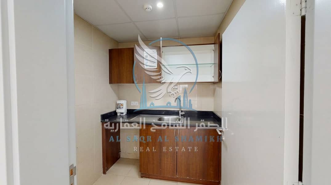 9 Bathroom included in the property. jpeg
