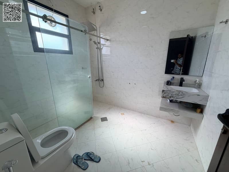 13 631dd9c0-31d7-4aff-adf6-b6ad72d4cbc3. jpg