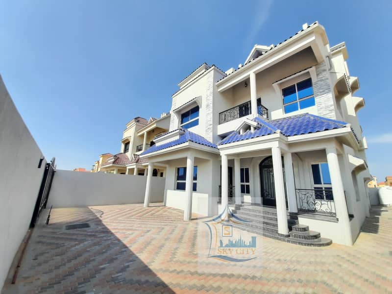 Villa 6 rooms special price large area of the owner without commission