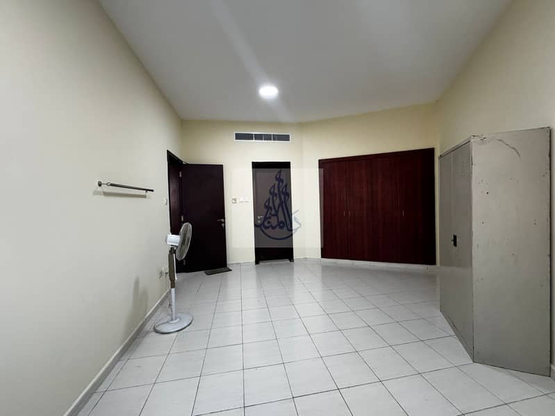 2 561cbe06-4cdd-4e9f-8934-68e47b8ce020. jpg