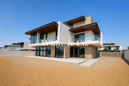 5 Bedroom Villa for Sale in The Valley by Emaar, Dubai - Exclusive Villa | Single Row | 5 Bedrooms