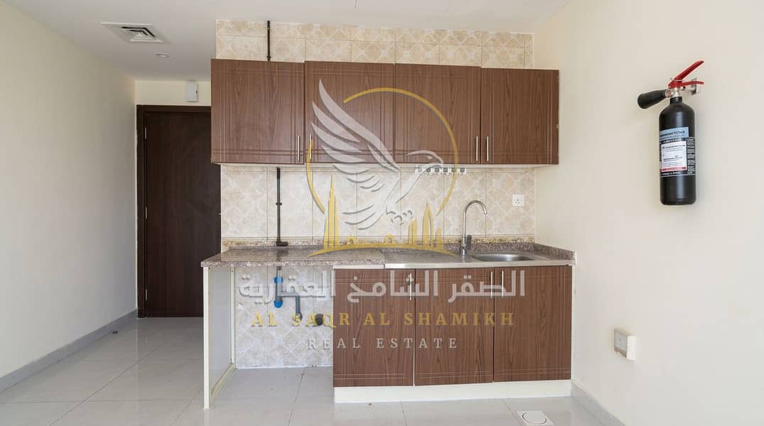 4 Spacious Studio for Annual Rent in Al Qulayaa with Open View 4. jpeg