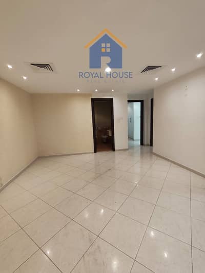 2 Bedroom Apartment for Rent in Al Khan, Sharjah - WhatsApp Image 2026-08-24 at 4.40. 30 PM (1). jpeg 2 Bedroom Apartment for Rent in Al Khan, Sharjah - WhatsApp Image 2026-08-24 at 4.40. 30 PM (1). jpeg