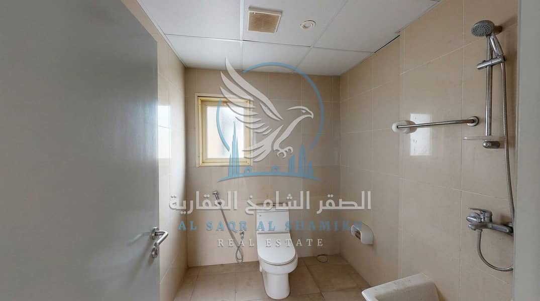 8 Internal Shop Entrance. jpeg