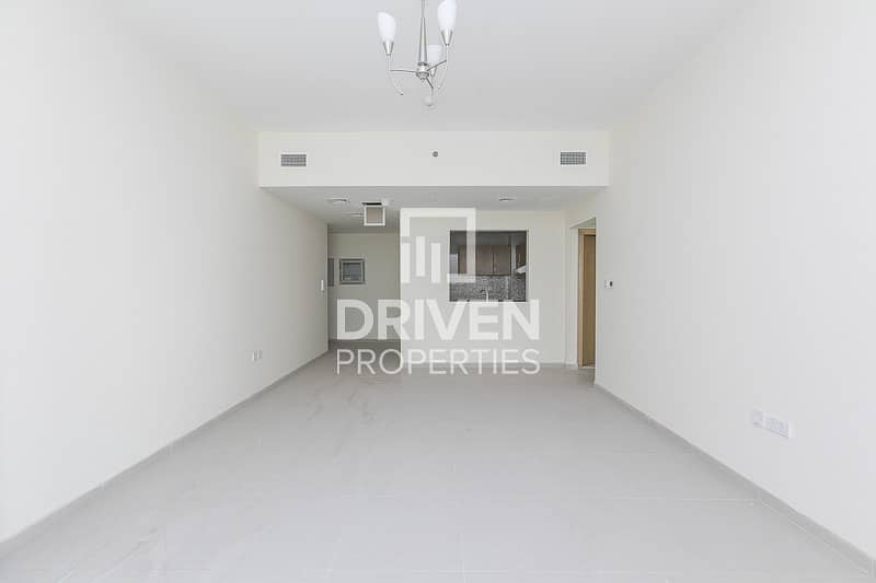 Spacious 1 Bedroom Apartment with Terrace