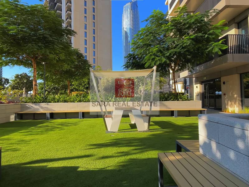 4 8.1 Park in Building. png