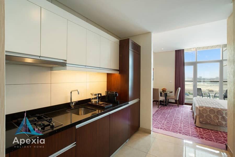 2 Studio-Apartment-in-Royal-Continental-Hotel-Apartments-Business-Bay2-1024x683. jpg