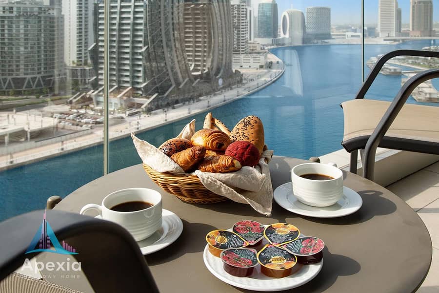 7 Hotel-apartment-with-dubai-canal-view-2. jpg