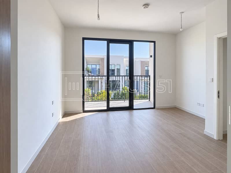5 Jebel Ali village townhous-13. jpg