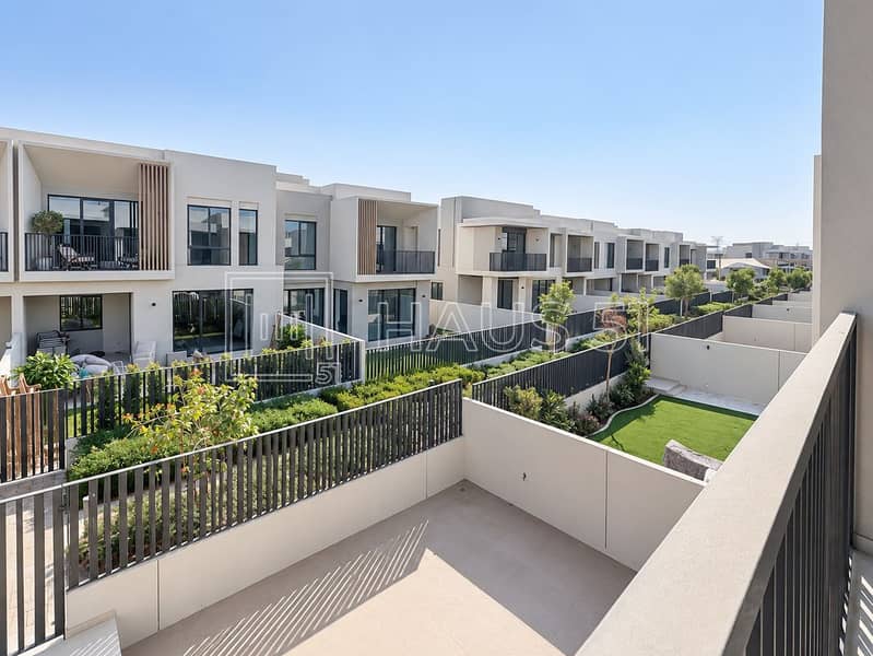 21 Jebel Ali village townhous-19. jpg