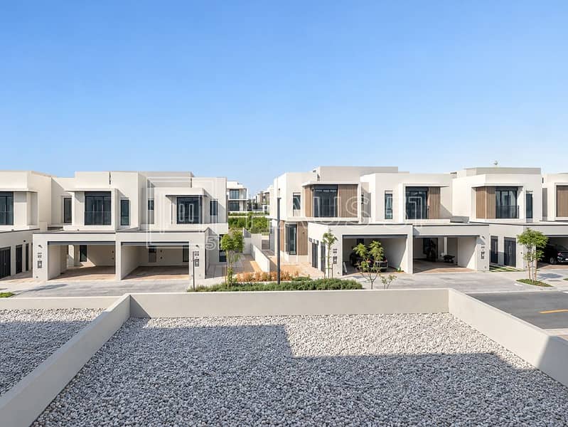 24 Jebel Ali village townhous-21. jpg