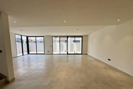 Villa de 5 chambres à à louer à California Village, Dubai - images image img