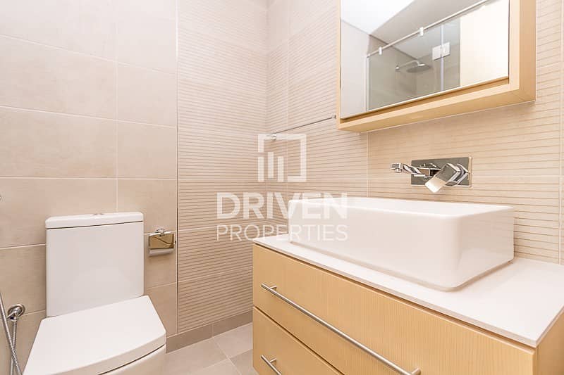 17 Brand New and Spacious 2 Bedroom Apartment