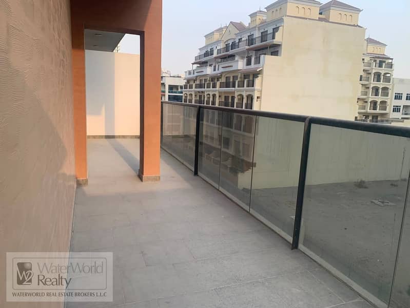 13 balcony (1). jpeg