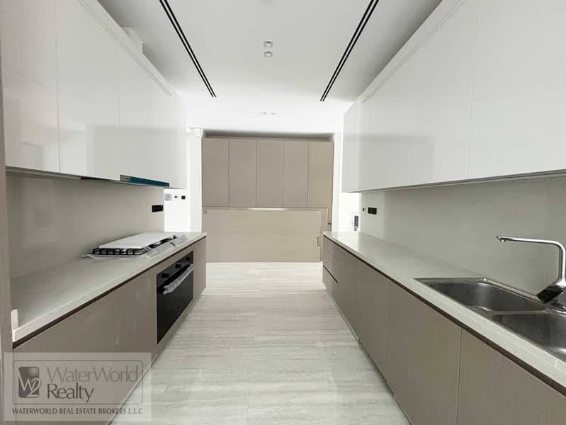 21 kitchen (2). jpeg