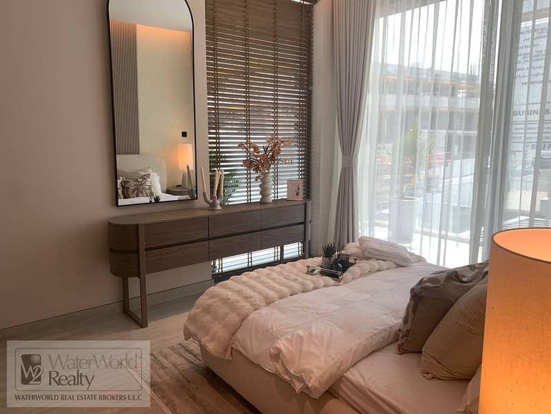 5 sale-4br-townhouse-jvc (2). jpg