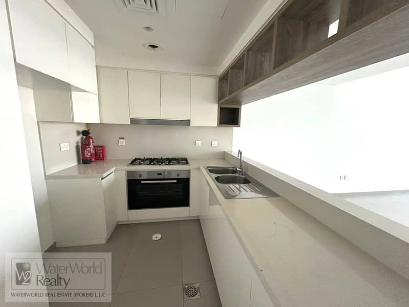 13 dinning kitchen (4). jpeg