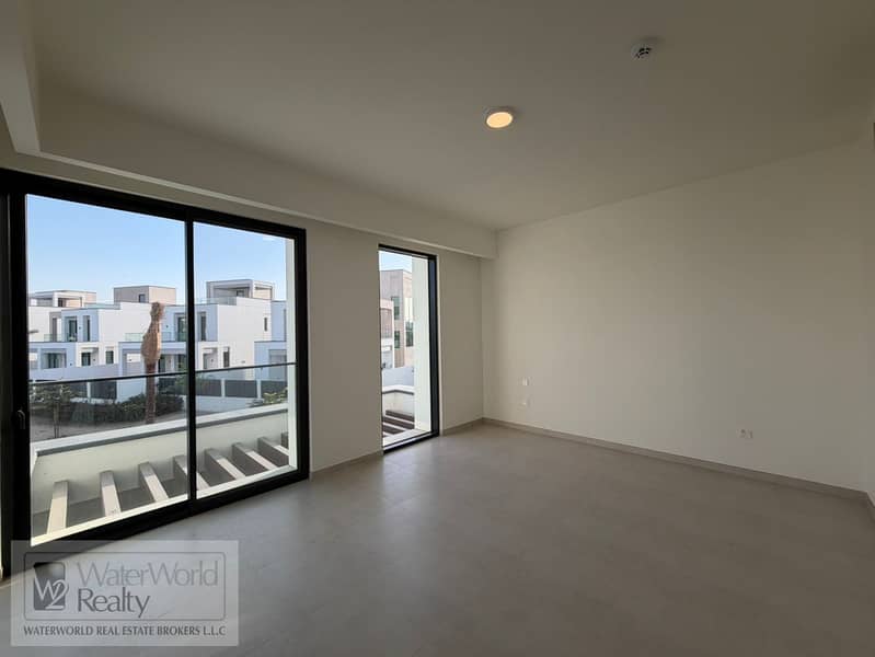 25 4 (22). jpeg