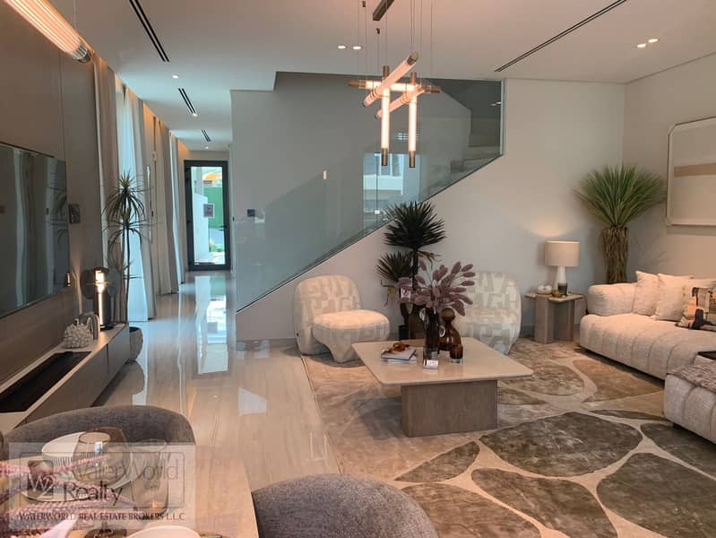 8 sale-4br-townhouse-jvc (15). jpg