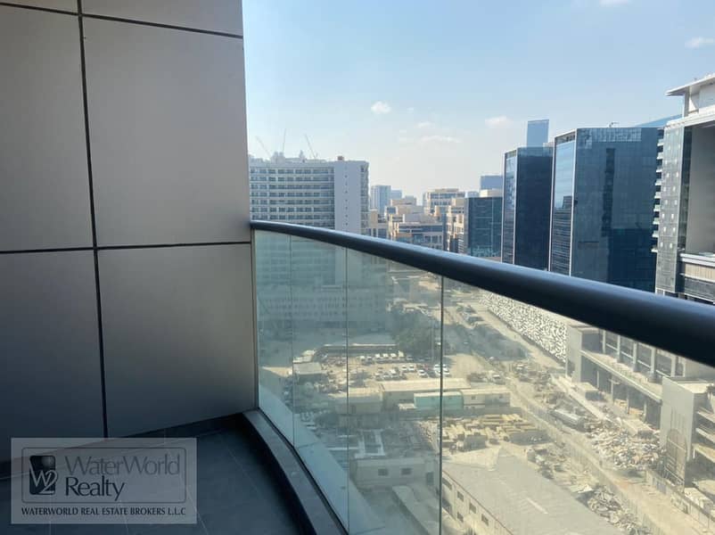 6 BALCONY 3. jpeg