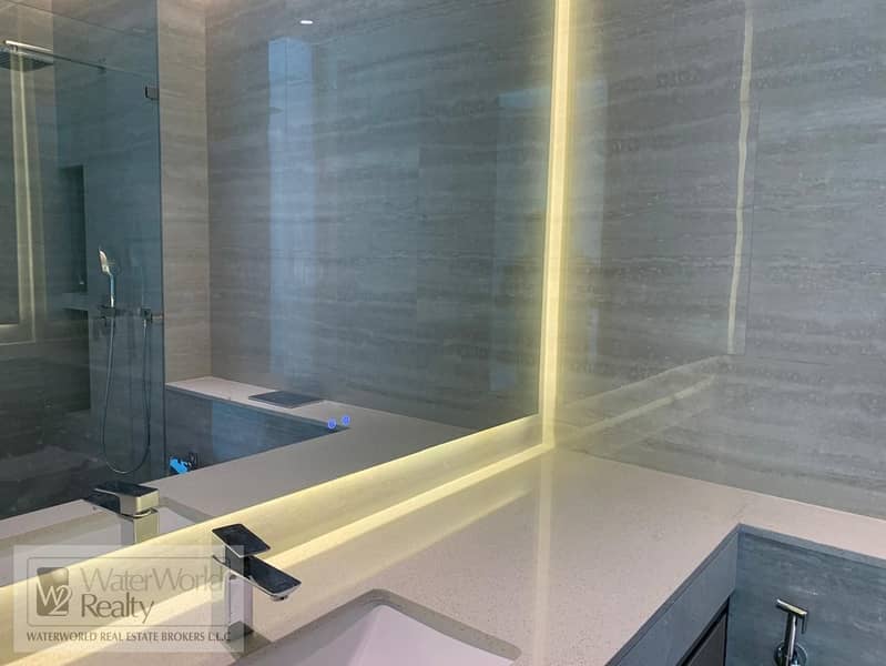 27 bathroom (3). jpeg