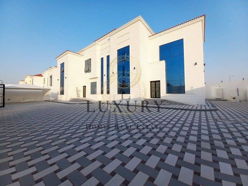 Second Tenant | Covered parking | Private Yard Second Tenant | Covered parking | Private Yard