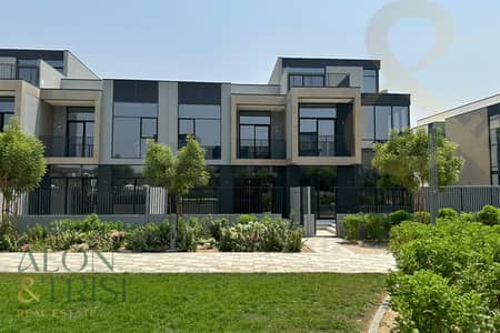 فیلا 3 غرف نوم للايجار في مدن، دبي - فیلا في مدن الرنيم 6،مدن الرنيم،مدن 3 غرف 220000 درهم - 16345606