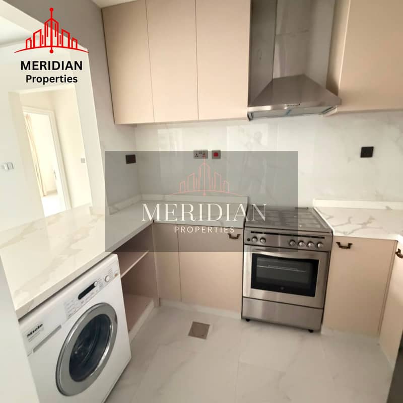 12 MERIDIAN (11). png