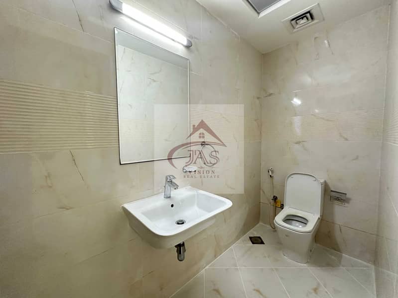 8 c8679eff-2b4c-482e-8d99-ab068ce3ba75. jpg