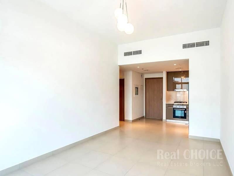 Prime Location | Premium Amenities | Open Kitchen Prime Location | Premium Amenities | Open Kitchen
