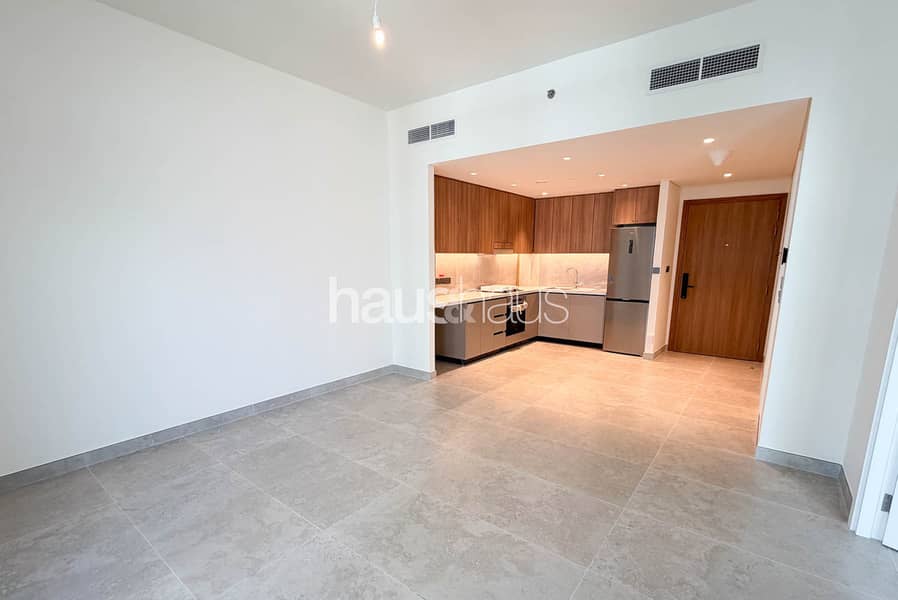 Brand New | Exclusive | 12 Cheque | Great Finishes Brand New | Exclusive | 12 Cheque | Great Finishes