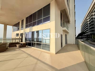 2 Bedroom Flat for Rent in Al Marjan Island, Ras Al Khaimah - Quiet Unit By the Sea | Biggest Terrace | Full Sea Views