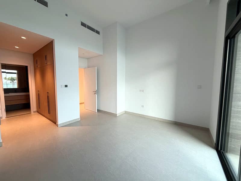 8 property_photo_10. jpg