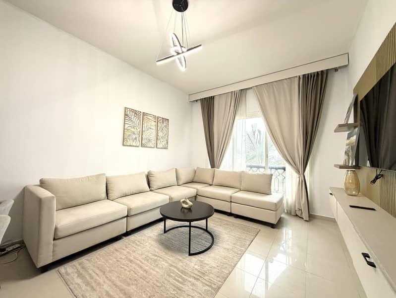 8 living area. jpg