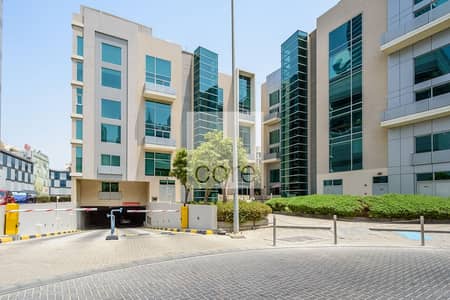 Commercial Full Building | Fitted | Parking Commercial Full Building | Fitted | Parking