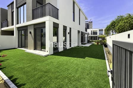 4 Schlafzimmer Townhouse zum zur Miete in Tilal Al Ghaf, Dubai - Reihenhaus in Tilal Al Ghaf,Aura Gardens, 4 schlafzimmer, 290000 AED - 16419909 4 Schlafzimmer Townhouse zum zur Miete in Tilal Al Ghaf, Dubai - Reihenhaus in Tilal Al Ghaf,Aura Gardens, 4 schlafzimmer, 290000 AED - 16419909